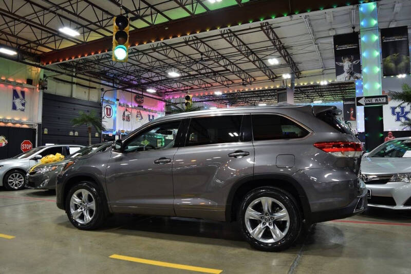 2017 Toyota Highlander Limited