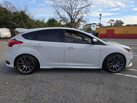 2018 Ford Focus ST