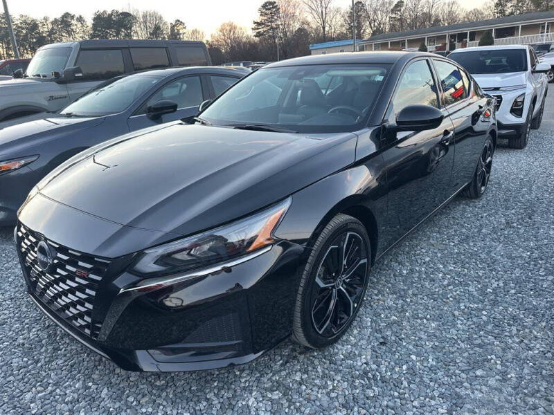 2025 Nissan Altima 2.5 SR