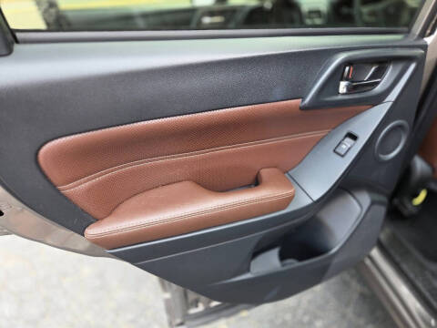 2017 Subaru Forester 2.5i Touring