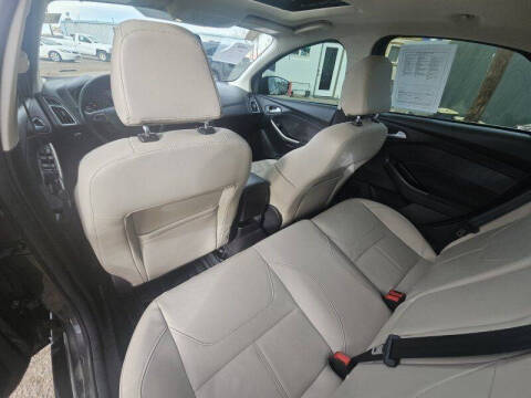 2017 Ford Focus Titanium