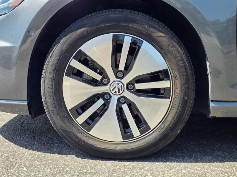 2018 Volkswagen e-Golf SEL Premium