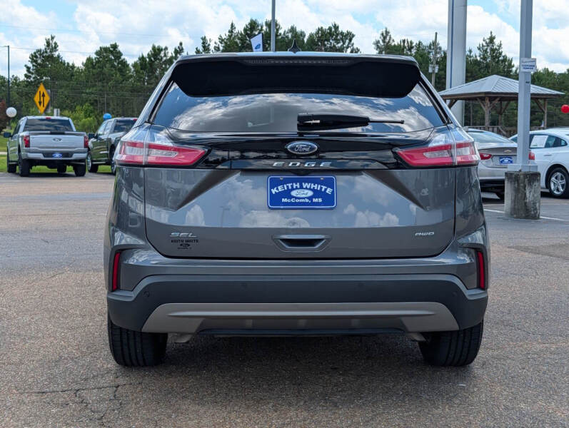 2024 Ford Edge