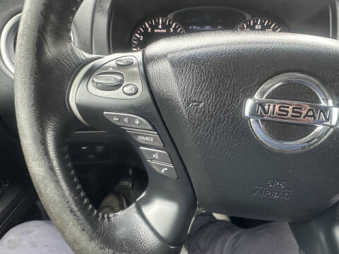 2014 Nissan Pathfinder SL