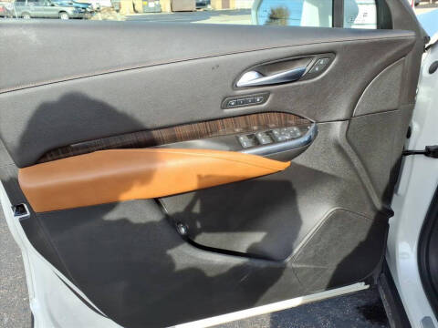 2019 Cadillac XT4 Premium Luxury