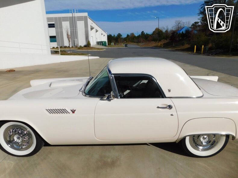 1955 Ford Thunderbird