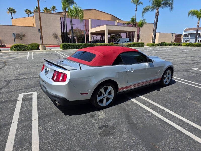 2011 Ford Mustang GT Premium