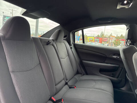 2014 Chrysler 200 Touring