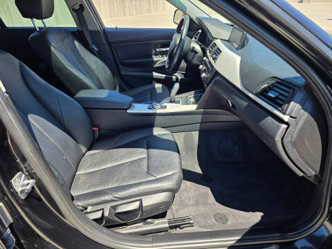 2013 BMW 3 Series 320i