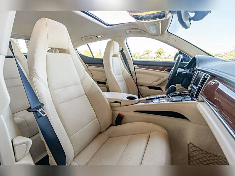 2011 Porsche Panamera