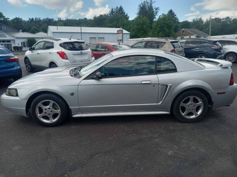 2004 Ford Mustang