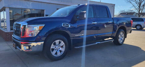 2017 Nissan Titan SV