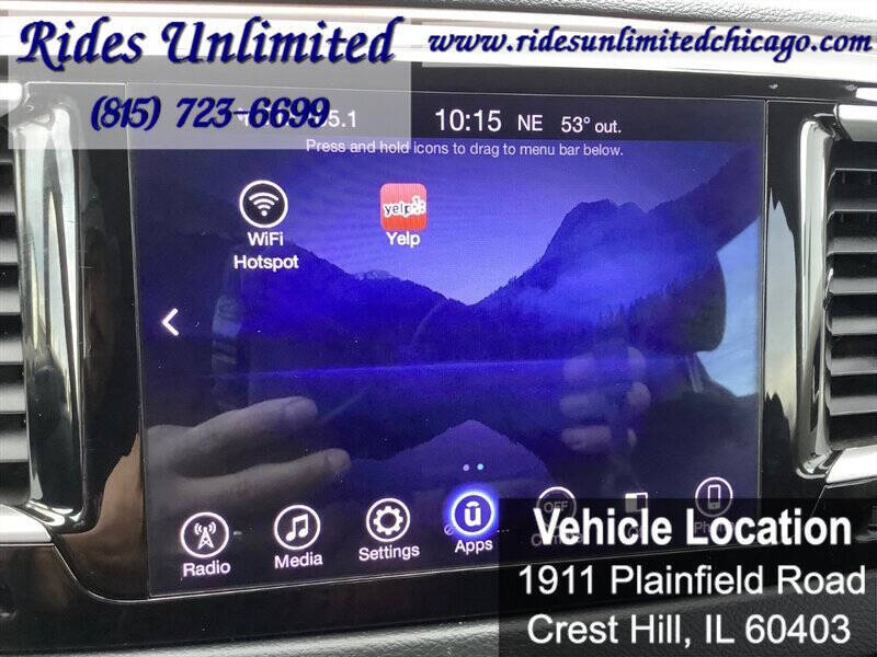 2017 Chrysler Pacifica Touring-L