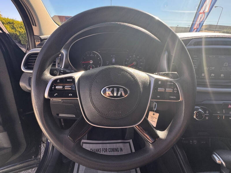 2020 Kia Sorento LX