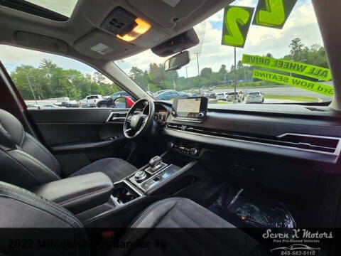 2022 Mitsubishi Outlander SE