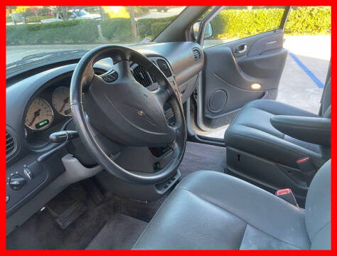 2004 Chrysler Town and Country Limited