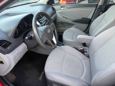 2017 Hyundai Accent SE