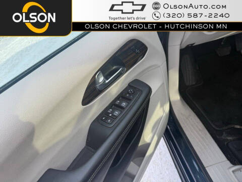 2023 Chrysler Pacifica Plug-In Hybrid Limited