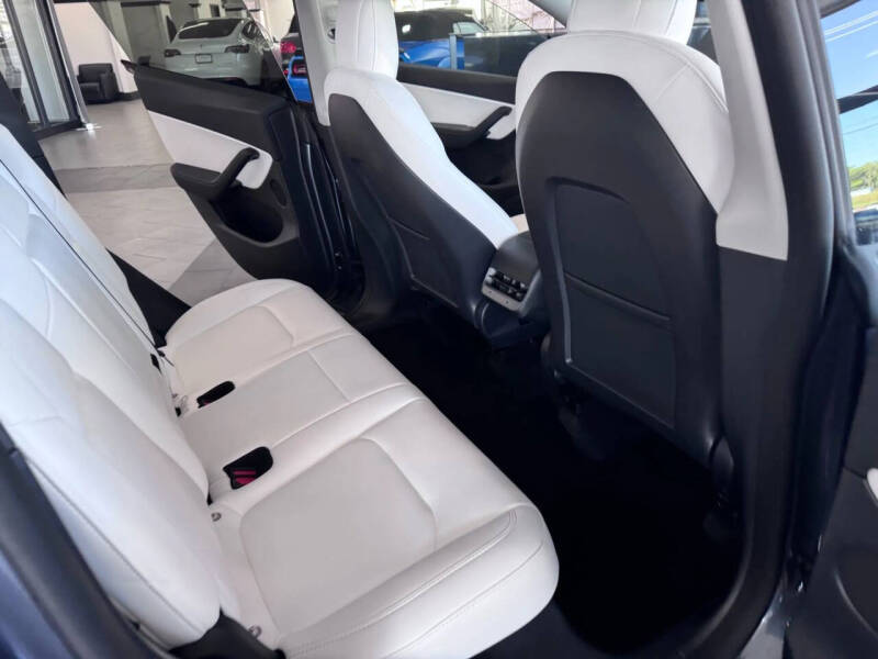 2022 Tesla Model Y Long Range