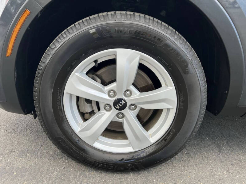 2021 Kia Sorento LX