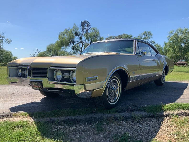 1967 Oldsmobile Delta Eighty-Eight