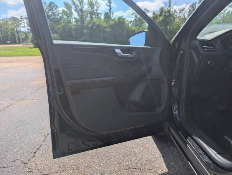 2025 Ford Escape ST-Line Select