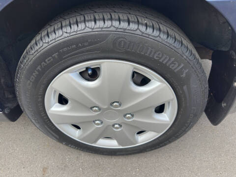 2008 Nissan Versa 1.8 SL