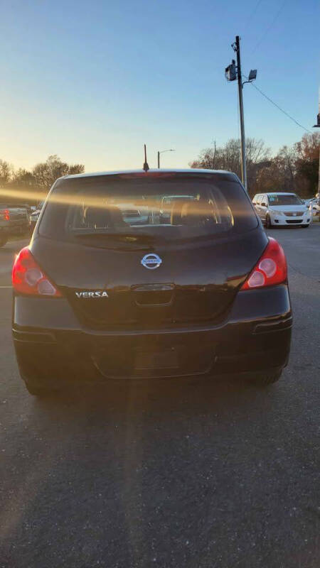 2008 Nissan Versa 1.8 SL