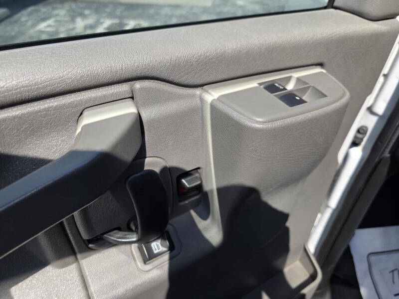 2017 Chevrolet Express 2500