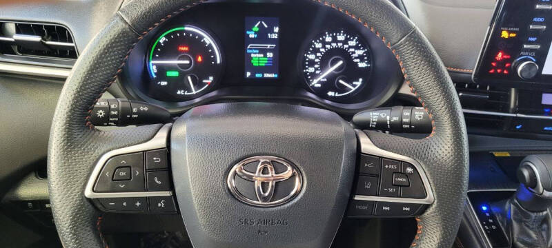 2022 Toyota Sienna XSE 7-Passenger