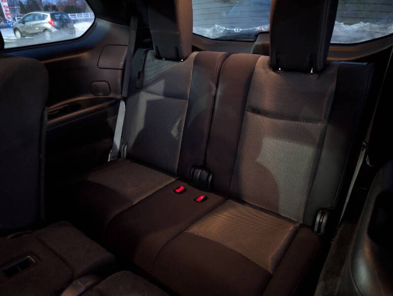 2019 Nissan Pathfinder SV