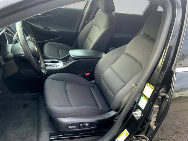 2025 Chevrolet Malibu RS