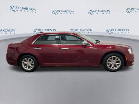 2016 Chrysler 300 Limited