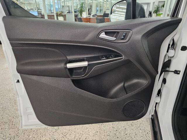 2017 Ford Transit Connect XLT