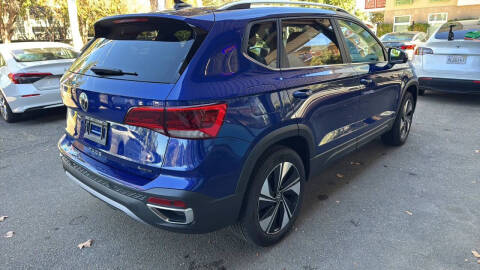 2023 Volkswagen Taos SEL 4Motion