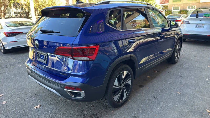 2023 Volkswagen Taos SEL 4Motion
