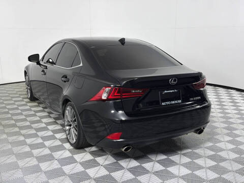 2016 Lexus IS 200t