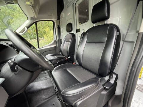 2024 Ford Transit 250