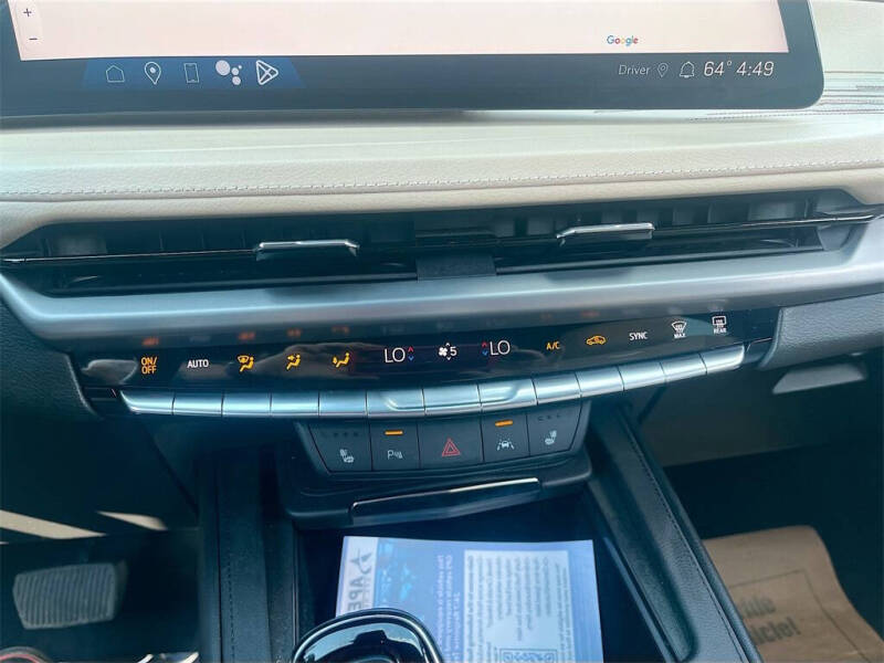 2024 Cadillac XT4 Premium Luxury