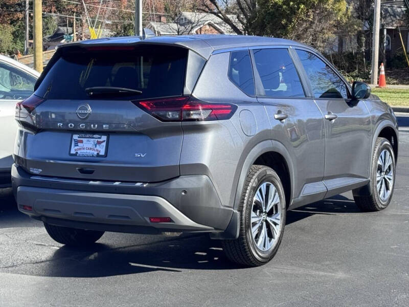 2022 Nissan Rogue SV