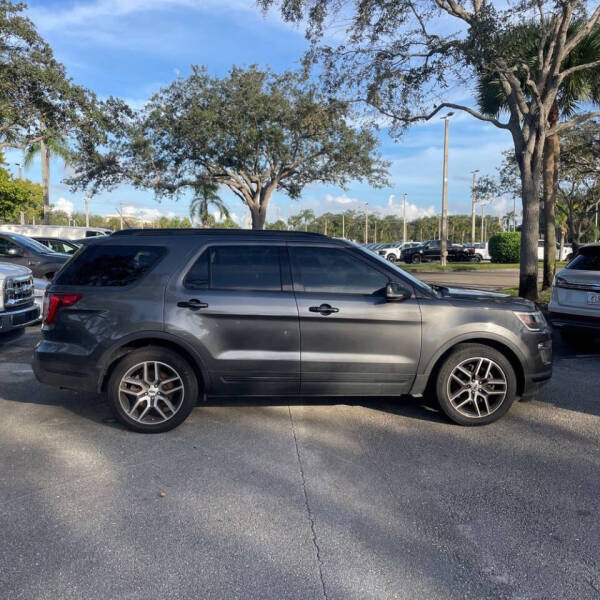 2019 Ford Explorer Sport