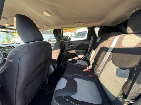 2018 Jeep Cherokee Latitude