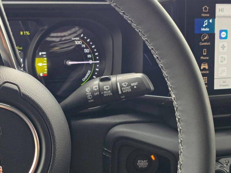 2025 Jeep Wrangler Sahara 4xe