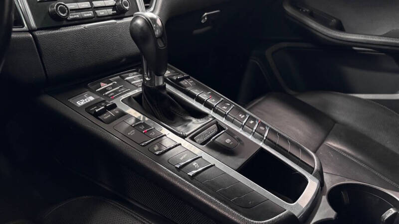 2017 Porsche Macan S