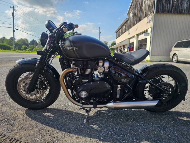 2023 Triumph Bonneville Bobber