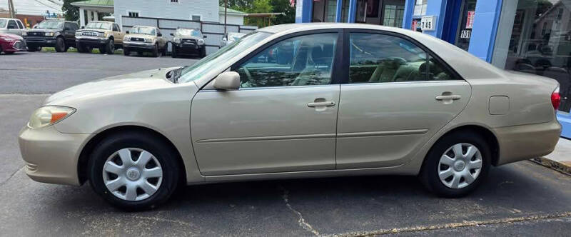 2004 Toyota Camry LE