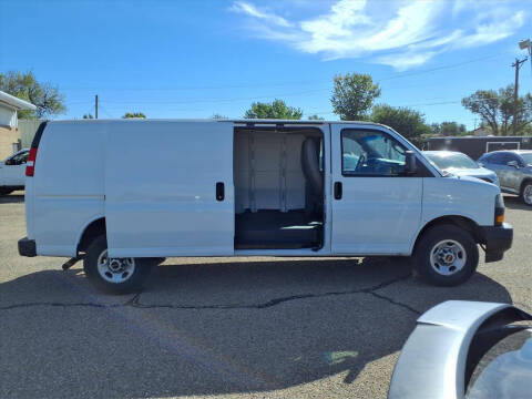 2023 GMC Savana 2500