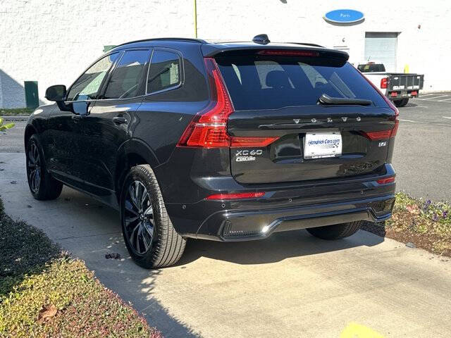 2025 Volvo XC60 B5 Plus Dark Theme