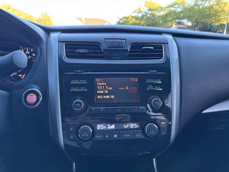 2013 Nissan Altima Sedan SV - Photo 11