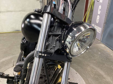 2011 Kawasaki Vulcan® 900 Custom SE